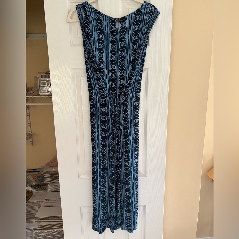 Patterned Maxi Dress - Picture 2 of 3